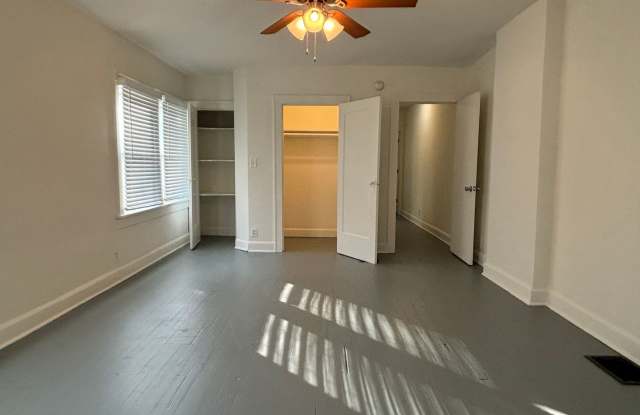 Large 2 Bed 1 Bath With Fenced in Yard  Deck! photos photos