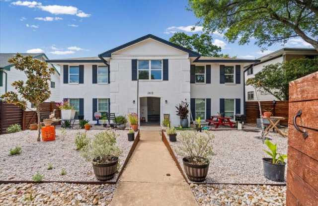 3415 Willowrun Drive - D photos photos
