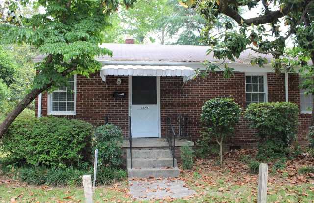 Discover comfort and convenience in a prime Columbia location! photos photos