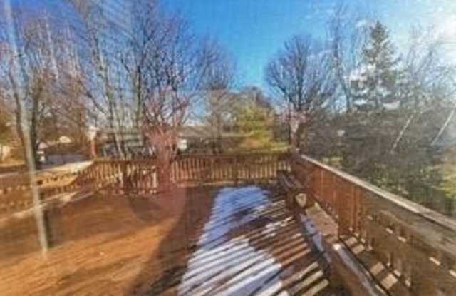 1171 Richmond Road Gallery 3