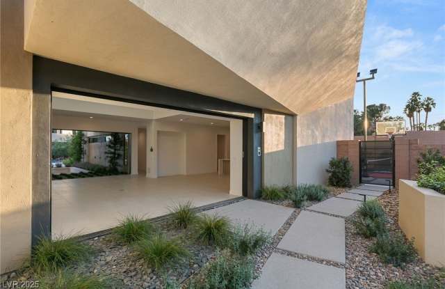 7385 Heron Canyon Court Gallery 3