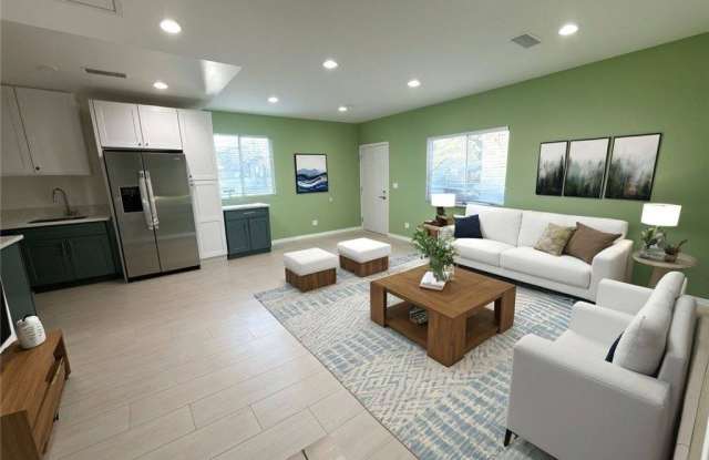 8520 Fenwick photos photos