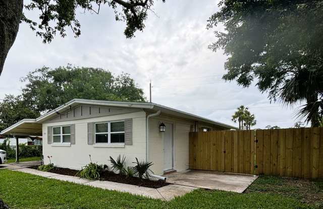 Completely Remodeled 3-Bedroom Home in Atlantic Beach! photos photos