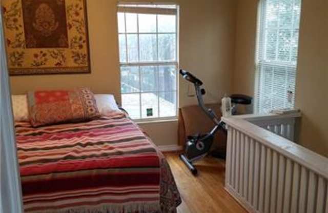 5936 Prospect Avenue Gallery 4