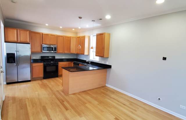3147 West AUGUSTA Boulevard Gallery 2
