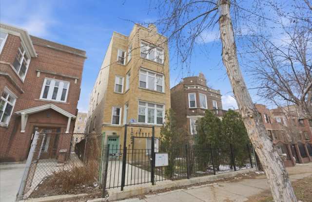 1042 North Kedzie Avenue photos photos