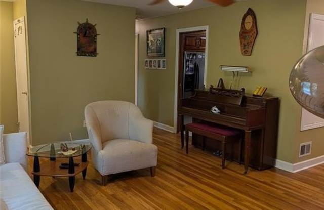 221 Oakridge Road photos photos