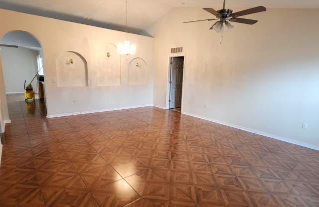 6288 Swan Ln Gallery 2