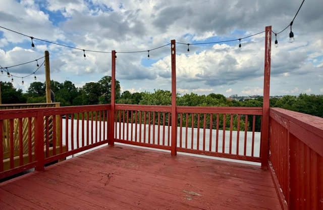 204 S Patterson Park Avenue Gallery 3
