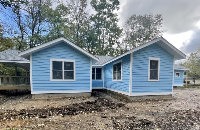 1215 E Hunter Ave - 1215 East Hunter Avenue, Bloomington, IN 47401