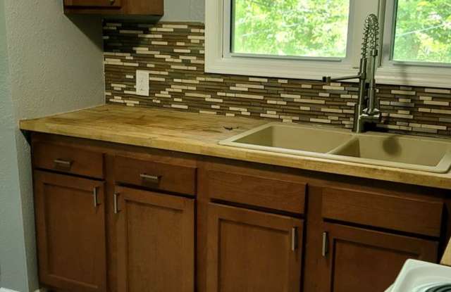 3 Bedroom 1 Bathroom house photos photos