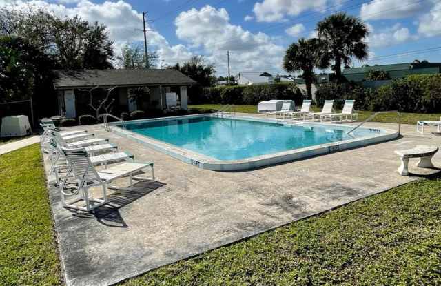 Beautiful Townhome Close to the Beach! - 113 Kristi Drive, Indian Harbour Beach, FL 32937 Beautiful Townhome Close to the Beach! - 113 Kristi Drive, Indian Harbour Beach, FL 32937