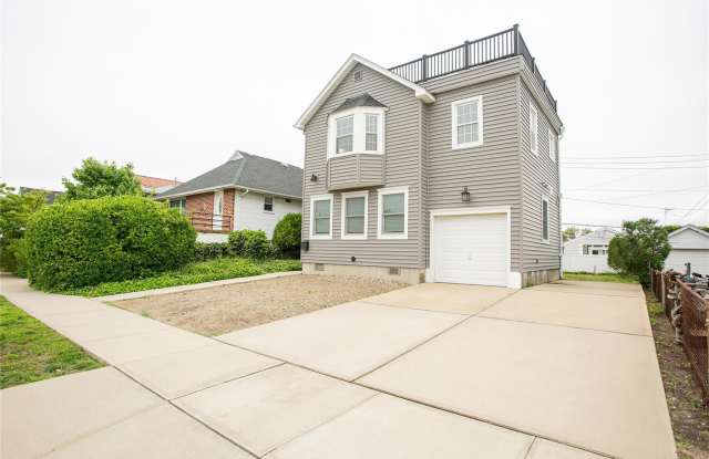 733 E Walnut Street photos photos