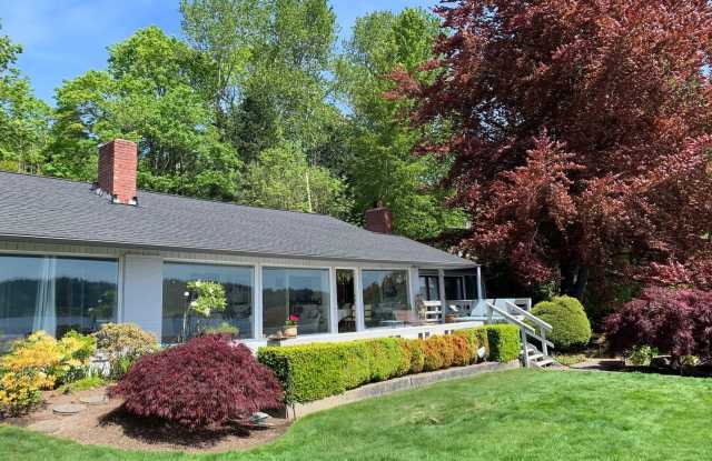 17767 Beach Dr NE - 17767 Beach Drive Northeast, Lake Forest Park, WA 98028