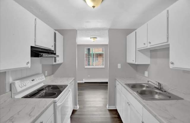 Beautifully Updated 1 Bed/1 Bath Apartment in Aurora, CO photos photos