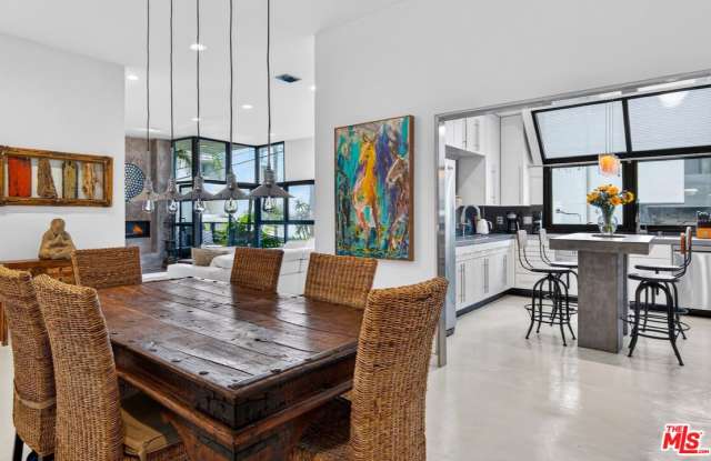 11 Voyage Street photos photos