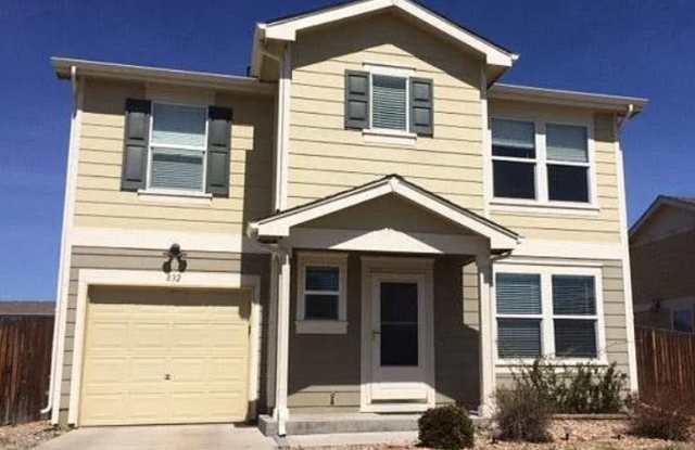 Charming 4-Bedroom home in Lochbuie, CO, features open Layout, private yard, open back patio + more! photos photos