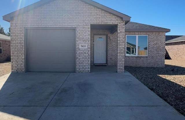 7433 4th Street photos photos