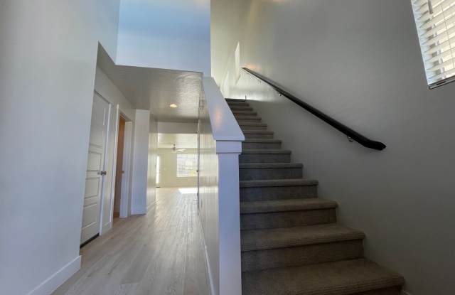 Beautiful Home in Desert Canyon! Gallery 4