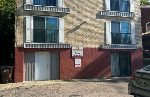 508 Clinton Springs Gallery 1