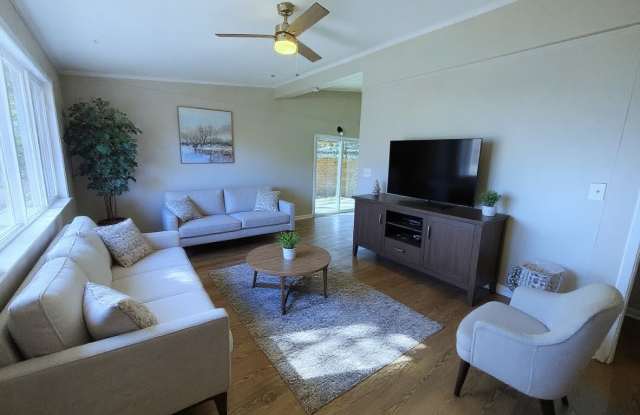 911 Fiske Street - 1 Gallery 2
