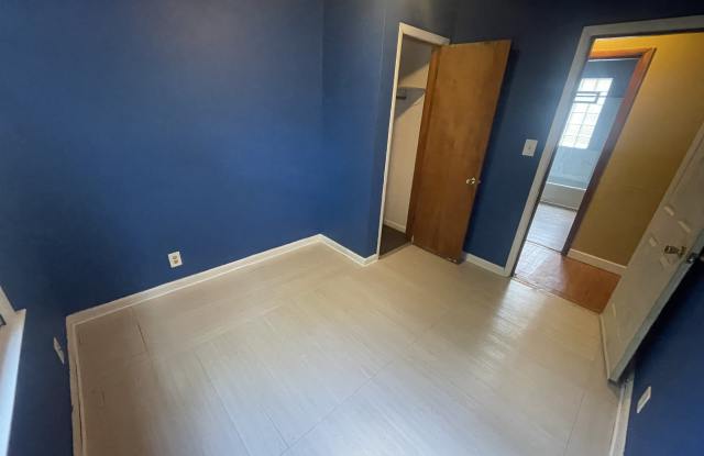 4619 West Villard Avenue Gallery 3