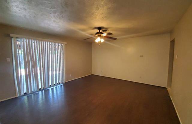 2764 Beechmont Drive Gallery 3