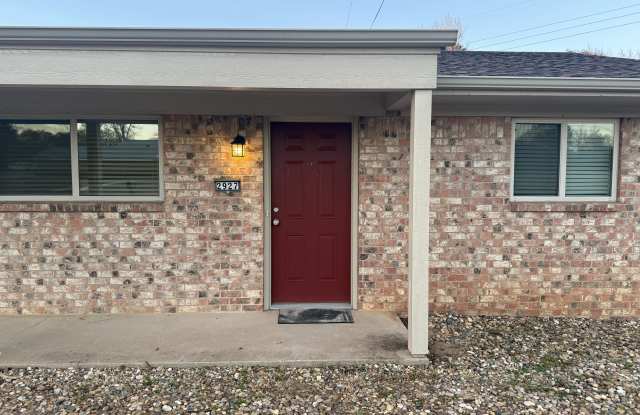 2927 Greenhills Dr photos photos