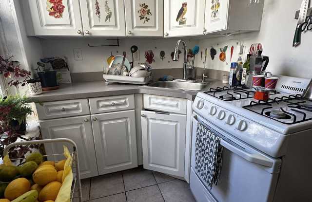 409 BLOOMFIELD ST - 409 Bloomfield Street, Hoboken, NJ 07030