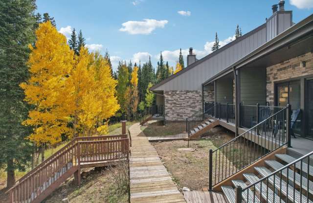 Serenity and Views with this 3 bedroom/3Bathroom Townhome in Buffalo Ridge photos photos