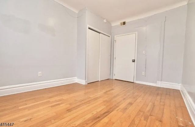 20 Stuyvesant Ave Gallery 4