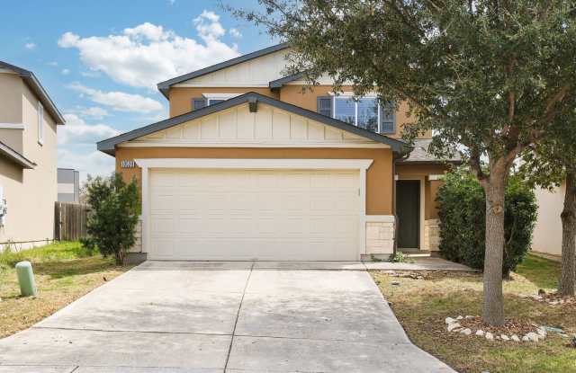 Gated Community Home with Solar Panels  All Appliances Included photos photos