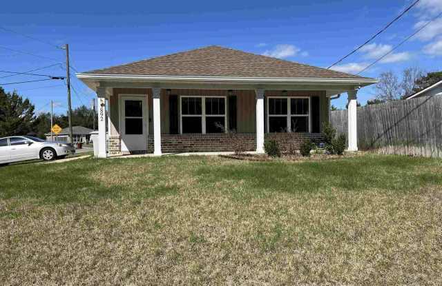 5892 Pendleton Ct Gallery 1