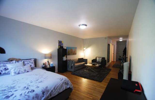 21 Gramercy Park South Gallery 2