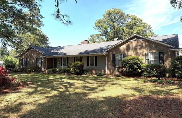 1101 Oakview Drive - 1101 Oakview Drive, Greenville, NC 27858