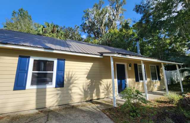 FOR RENT 4 bed 3 bath home Gallery 4