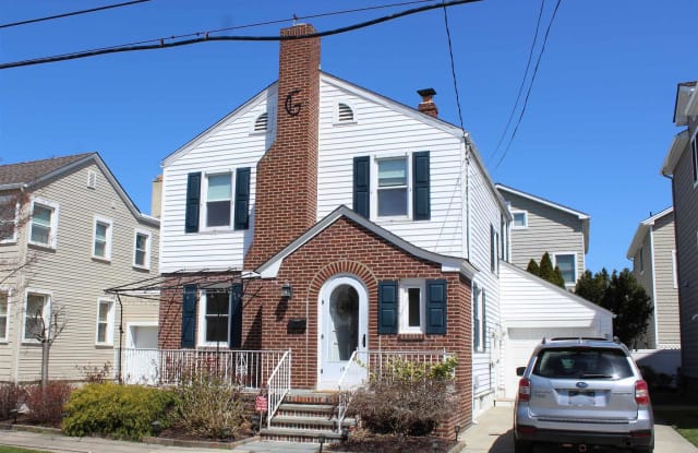 19 N Clarendon - 19 North Clarendon Avenue, Margate City, NJ 08402