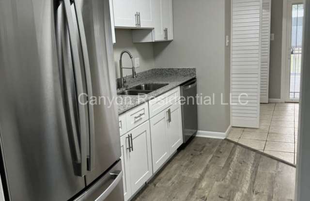 6778 Weeping Water Run Gallery 3