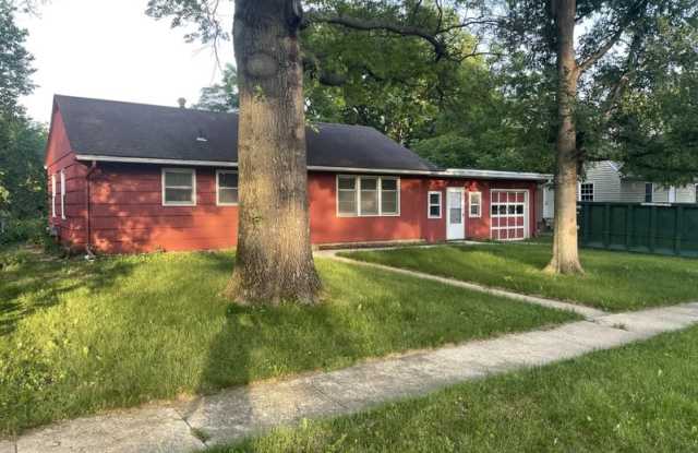 228 Hilltop Road - 228 Hilltop Road, Ames, IA 50014