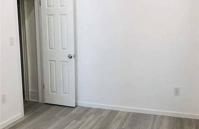 3075 41st St # 6P Gallery 2