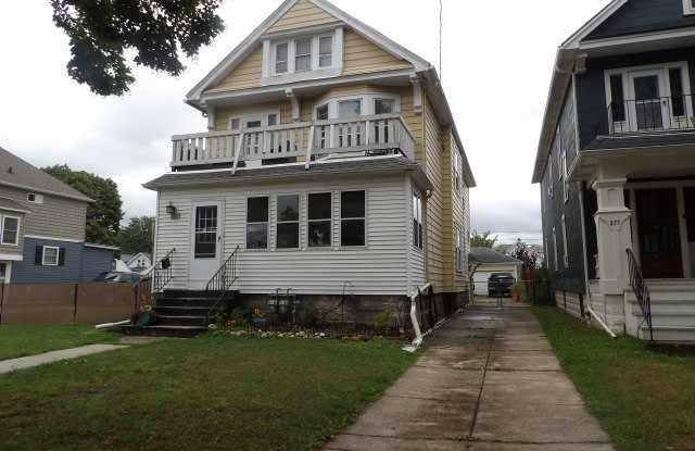 281 Woodside Ave Gallery 1