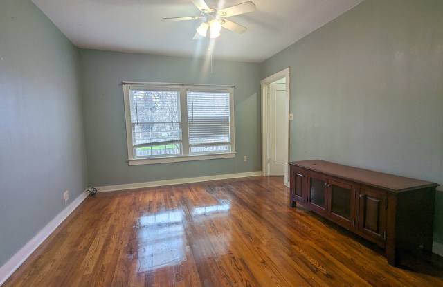Garage Studio Apartment in Texarkana, Arkansas - COMING SOON! photos photos