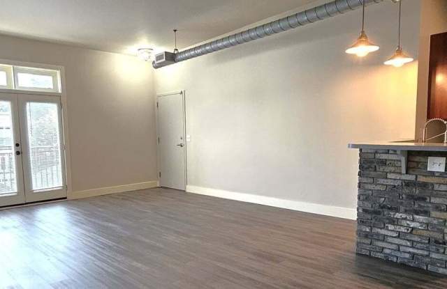 502 Pryor Street SW Gallery 2