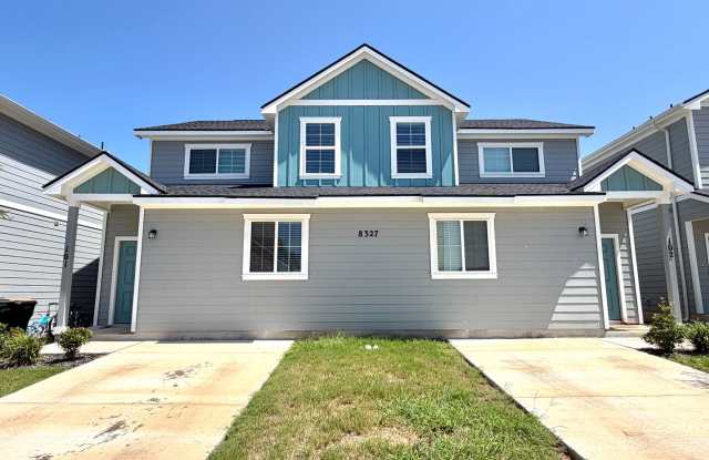 Modern 3 Bd 3 Full Bath Townhouse Near La Cantera & UTSA Gallery 2