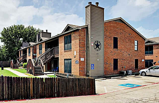 3012 Sappington Pl - 3012 Sappington Pl, Fort Worth, TX 76116