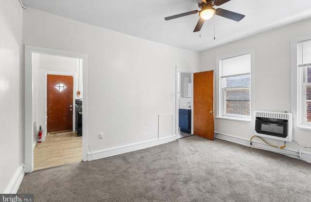 5510 WALNUT Street unit: 2R photos photos