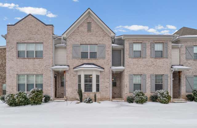 Modern Living in the Heart of Pleasant View Village! photos photos