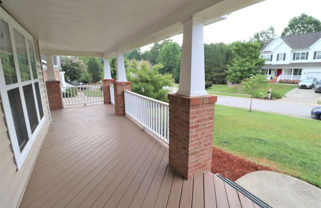 208 Chieftain Dr Gallery 2