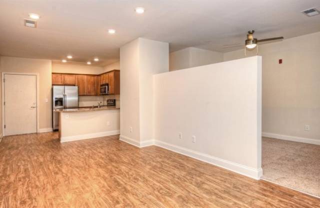 708 Summit Gallery 3