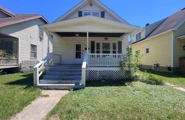 Large Four Bedroom Home! photos photos Large Four Bedroom Home! photos photos